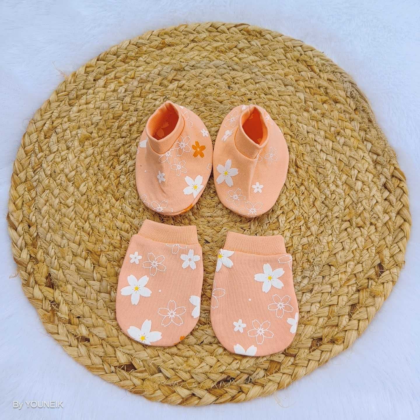 Cotton Mittens Booties 0-3m | Orange Flower 