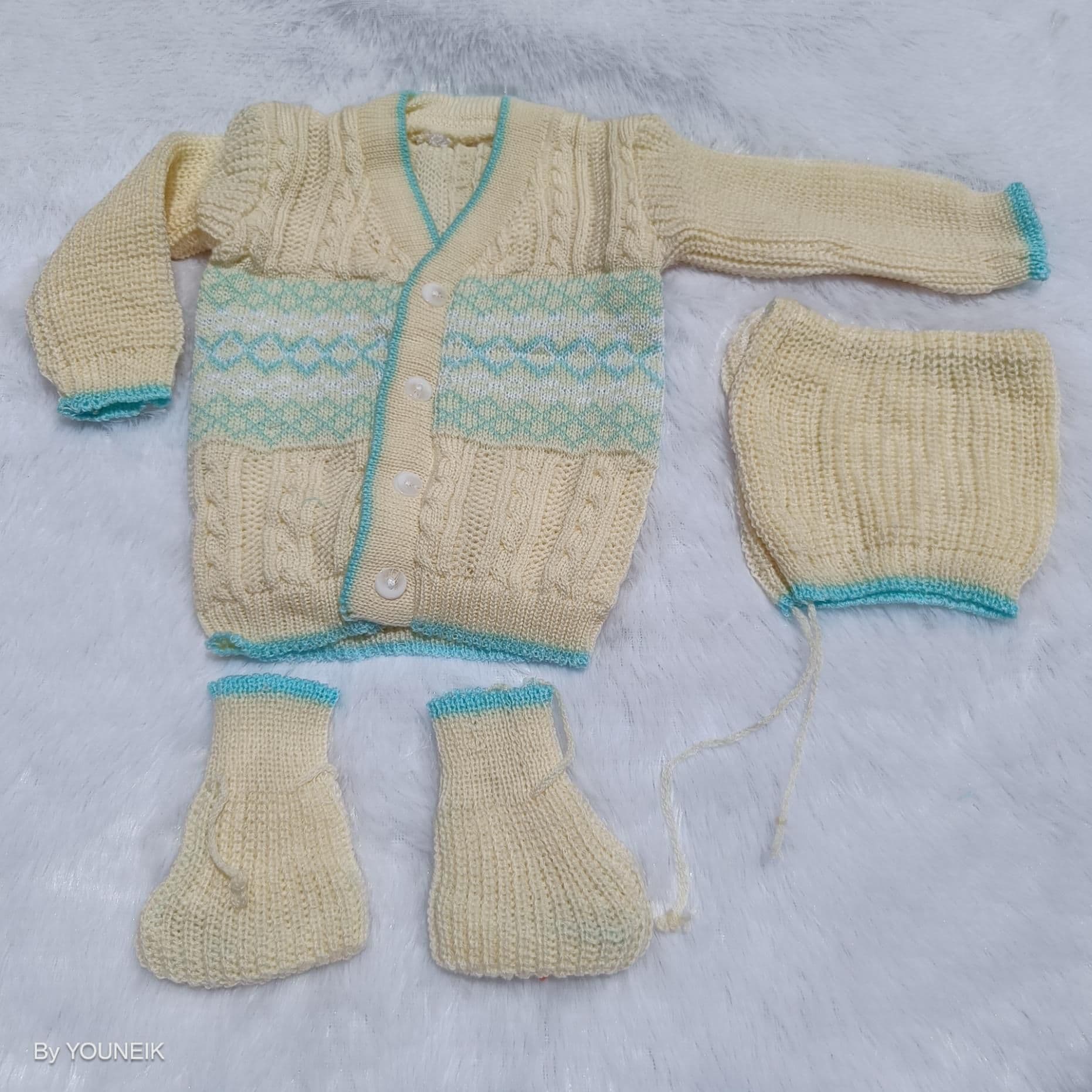 0-3m Woolen Sweater - White | Blue Pattern 